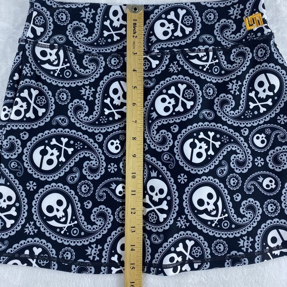 Loudmouth Golf Ladies Skort Shorts Skirt Sz S All Over‎ Skull Print Active - Picture 3 of 10